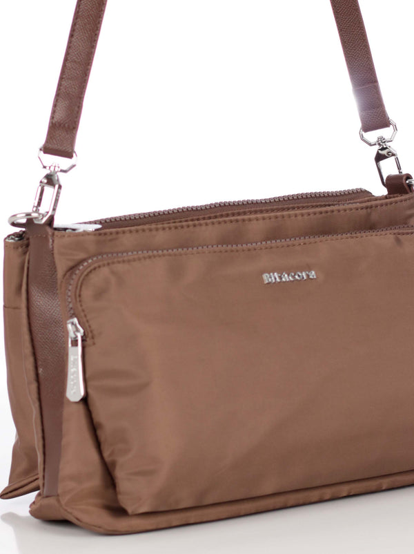 Manoslibres_mujer_2278_cafe