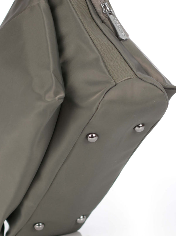 Manoslibres_mujer_2278_verde