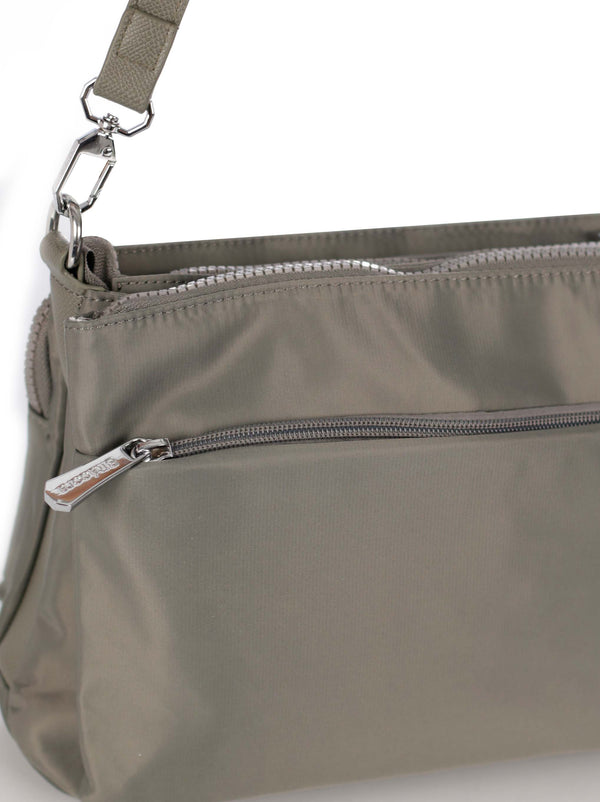 Manoslibres_mujer_2278_verde