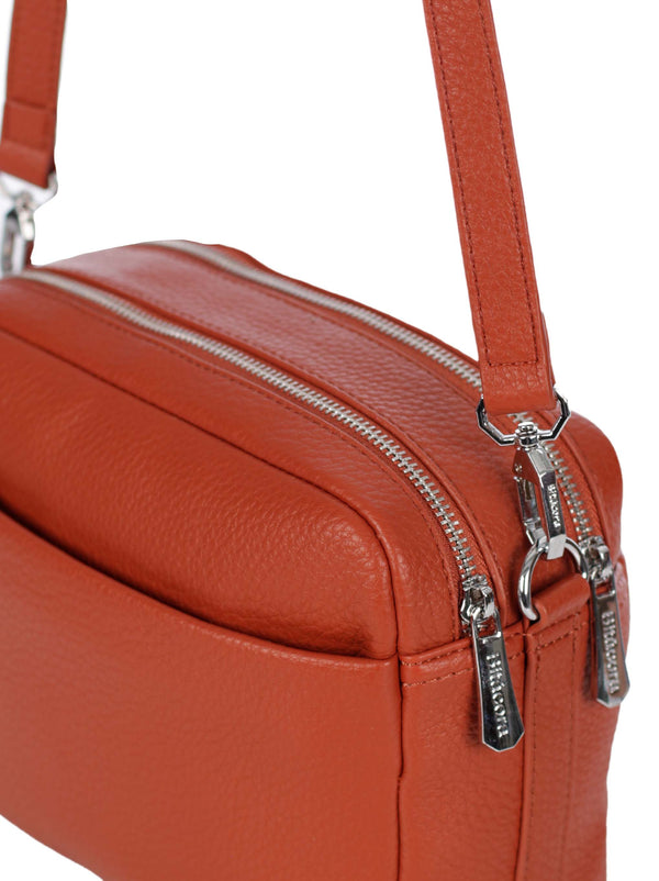 manoslibres_mujer_2275_terracota
